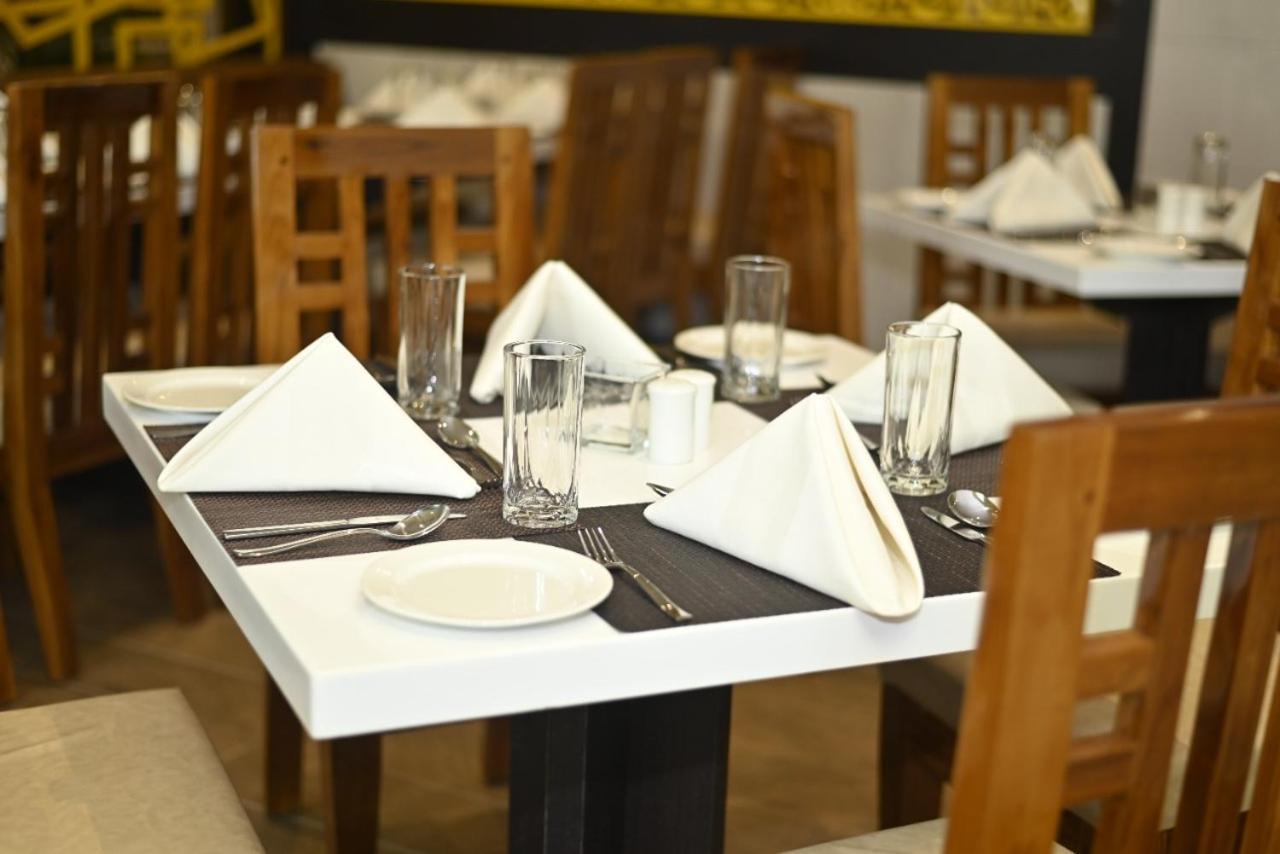 Hotel Rimi International Αγκαρτάλα Εξωτερικό φωτογραφία
