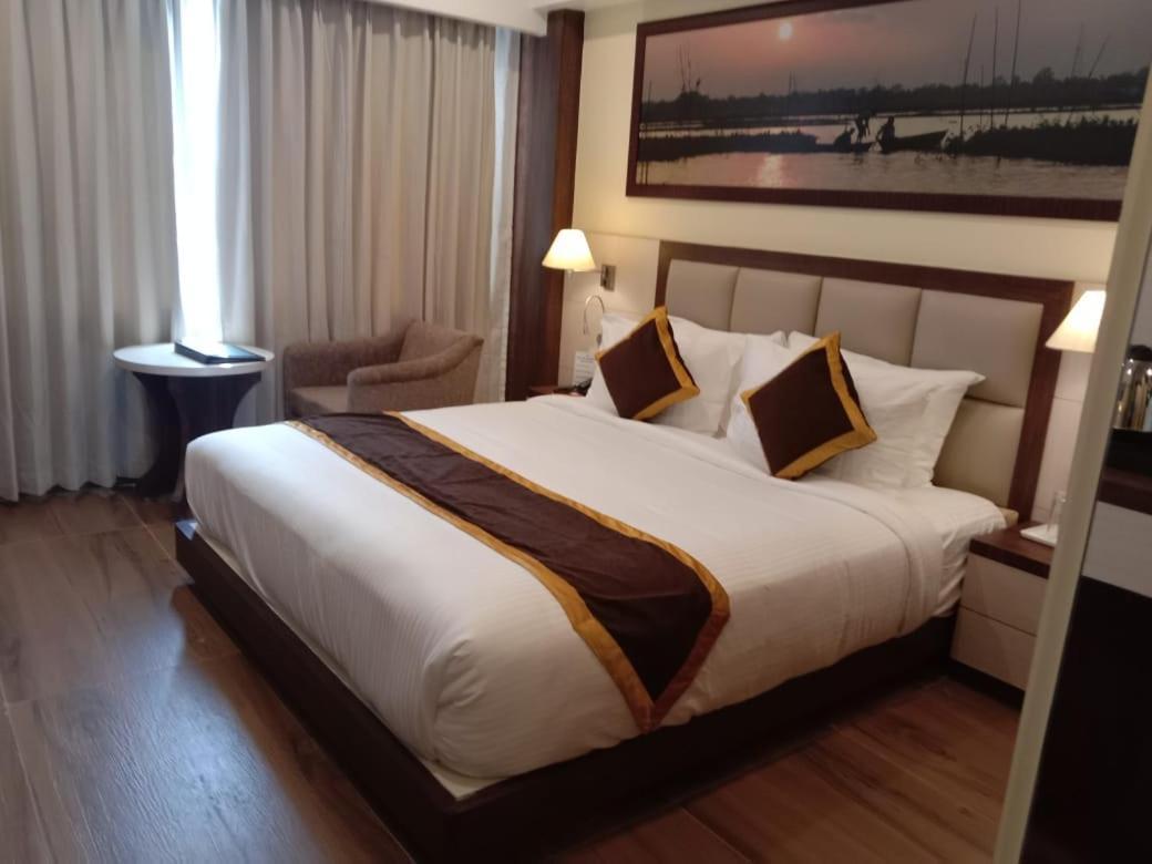 Hotel Rimi International Αγκαρτάλα Εξωτερικό φωτογραφία