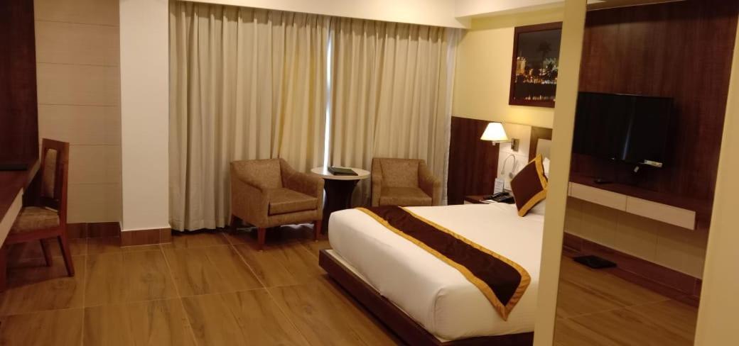 Hotel Rimi International Αγκαρτάλα Εξωτερικό φωτογραφία