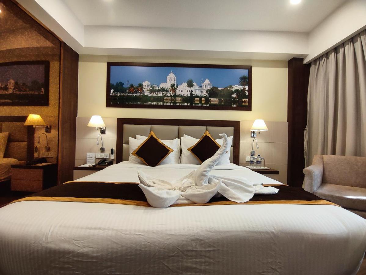 Hotel Rimi International Αγκαρτάλα Εξωτερικό φωτογραφία