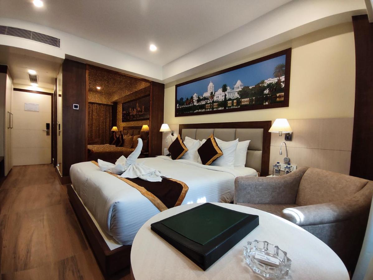 Hotel Rimi International Αγκαρτάλα Εξωτερικό φωτογραφία
