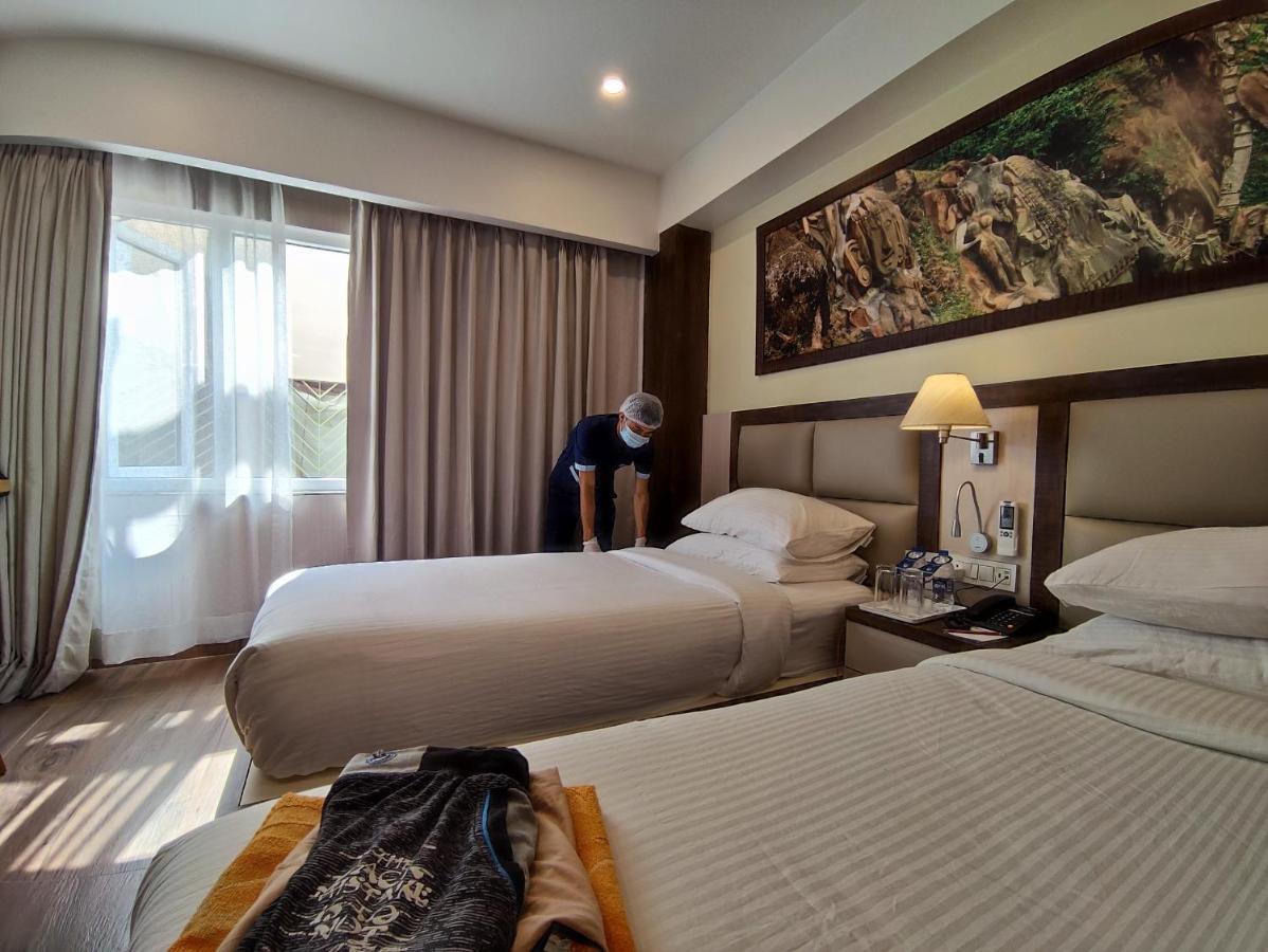 Hotel Rimi International Αγκαρτάλα Εξωτερικό φωτογραφία