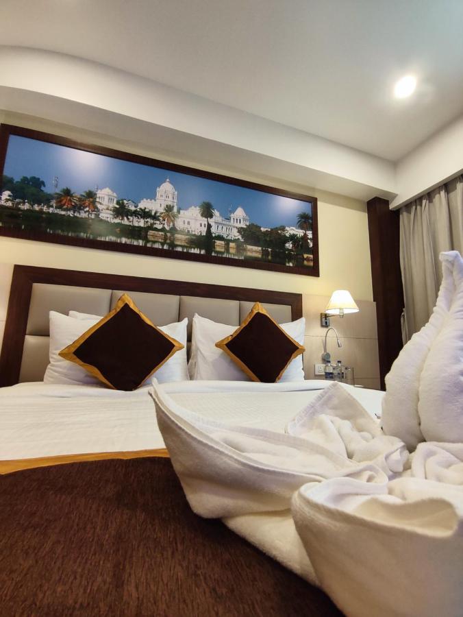 Hotel Rimi International Αγκαρτάλα Εξωτερικό φωτογραφία
