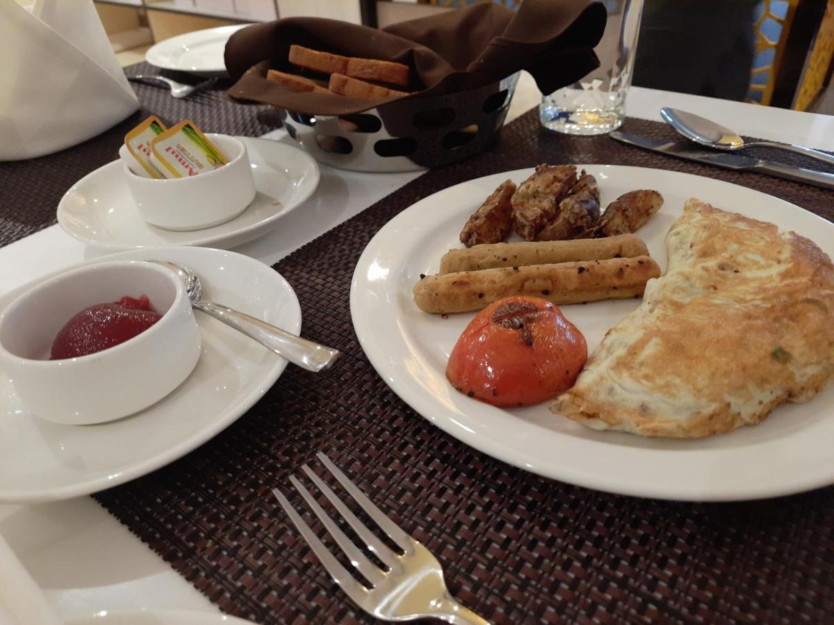 Hotel Rimi International Αγκαρτάλα Εξωτερικό φωτογραφία